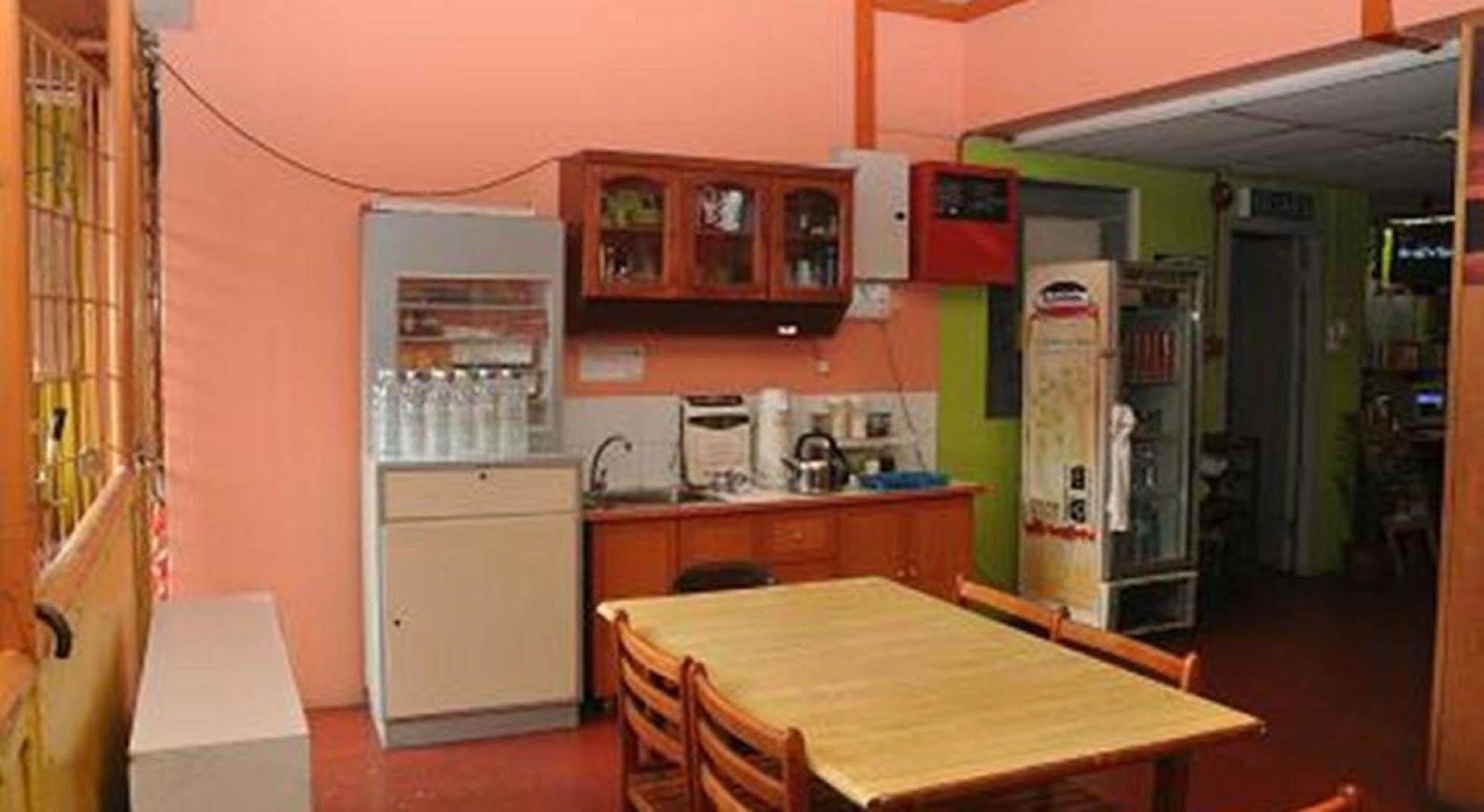Stay In Lodge โกตาคินาบาลู ภายนอก รูปภาพ